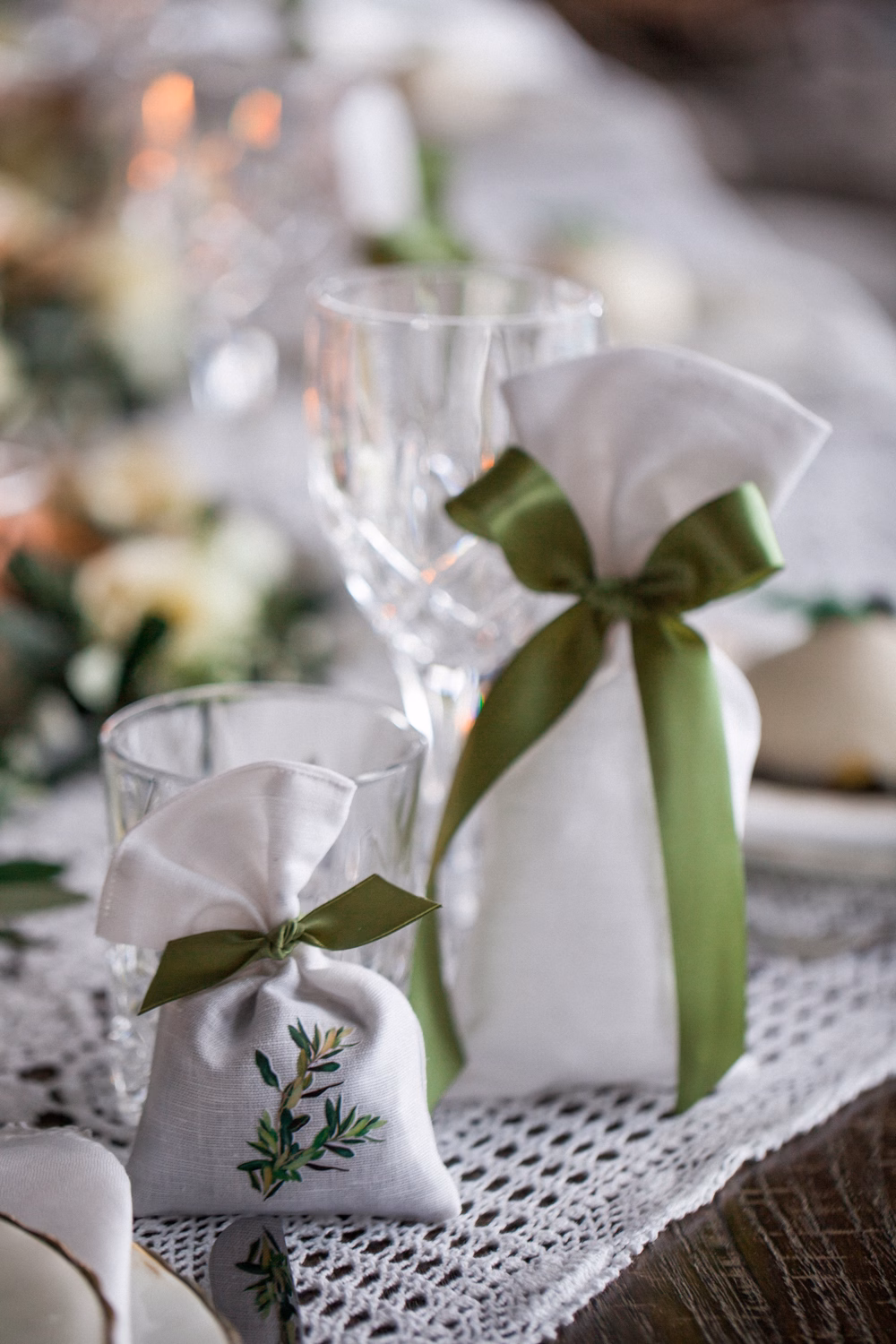 Γάμος με ελιά και παραδοσιακά ελληνικά στοιχεία