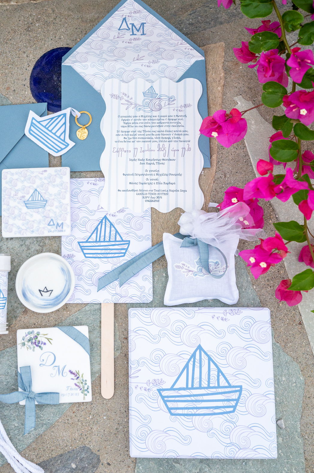 Θεματική βάφτιση αγοριού στην Τήνο με νησιώτικη διακόσμηση, καραβάκια και λεβάντα από την Paul and Kitika