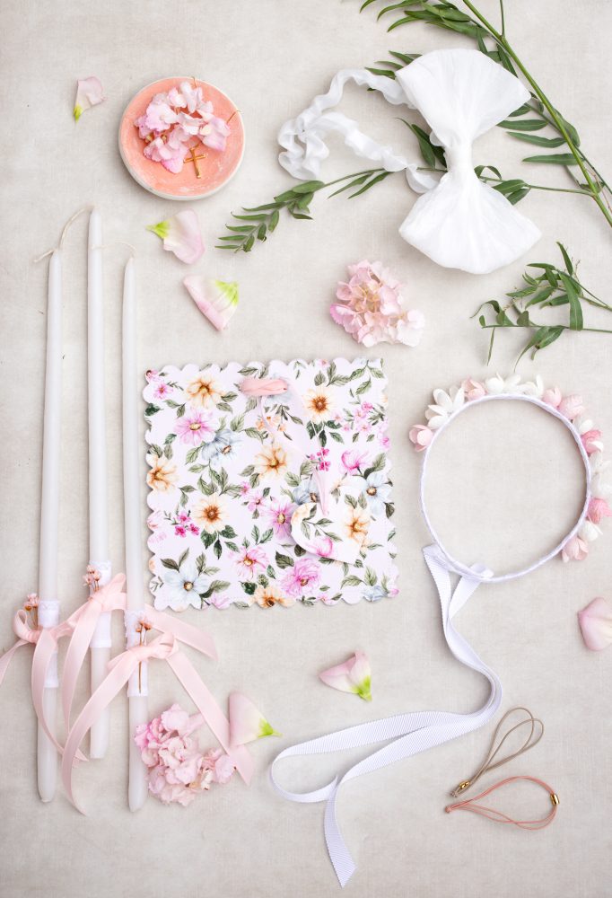 Ρομαντική κοριτσίστικη βάπτιση στο Anassa City Events με ανθοστολισμό, κατασκευή μπαλονιών με όνομα, μπομπονιέρες και δωράκια για τους καλεσμένους μετά το μυστήριο στον Άγιο Δημήτριο Ψυχικού.